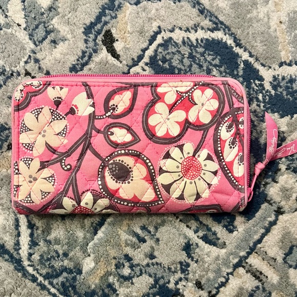 Vera Bradley Wallet - Picture 1 of 3